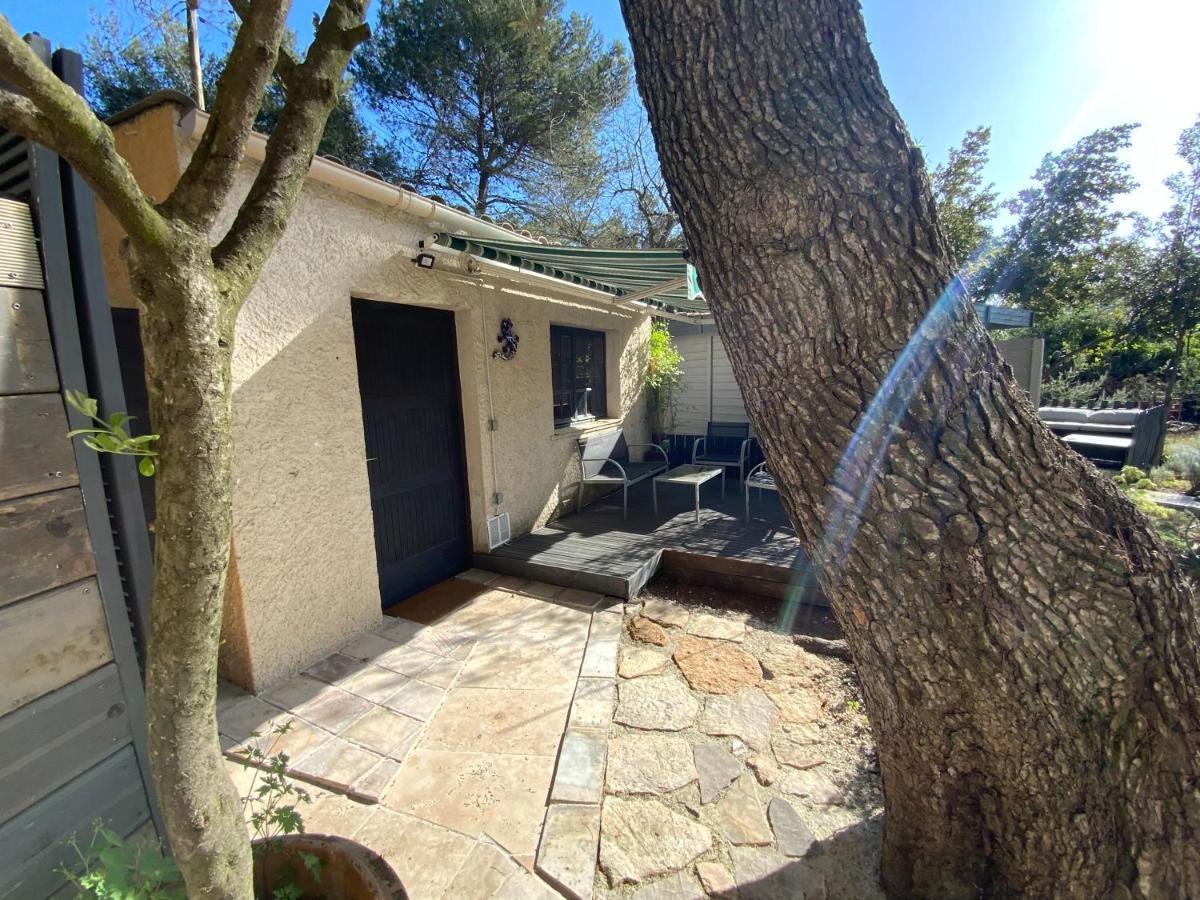 Inn 4 Bears Nimes Bagian luar foto