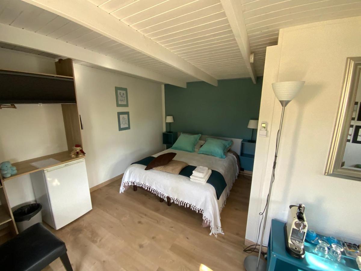 Inn 4 Bears Nimes Bagian luar foto