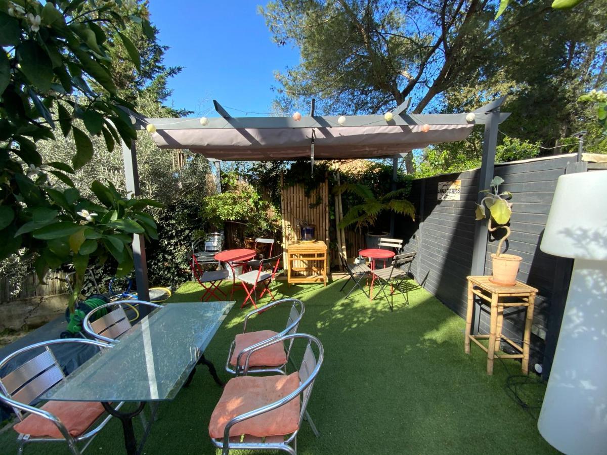 Inn 4 Bears Nimes Bagian luar foto