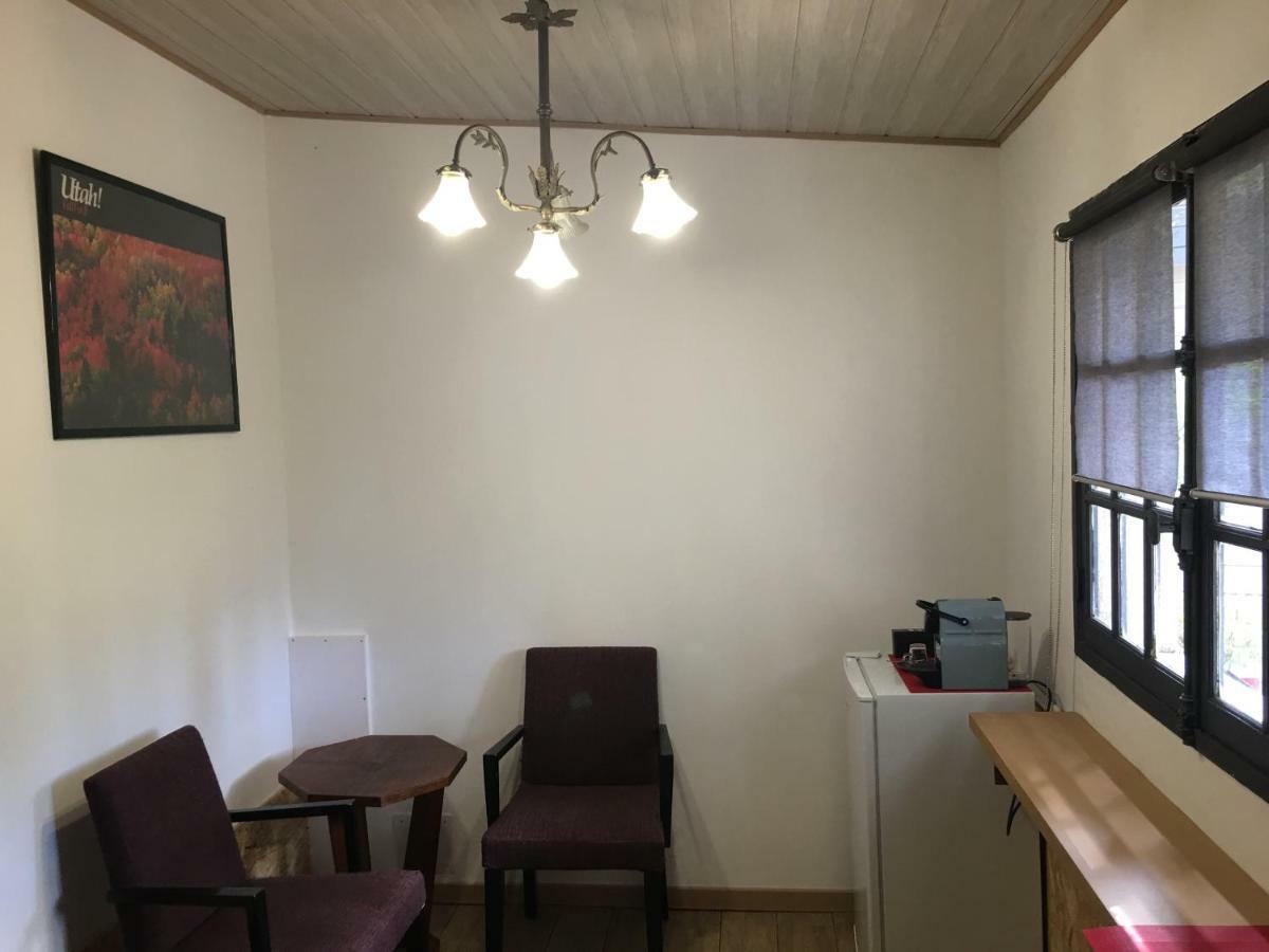 Inn 4 Bears Nimes Bagian luar foto